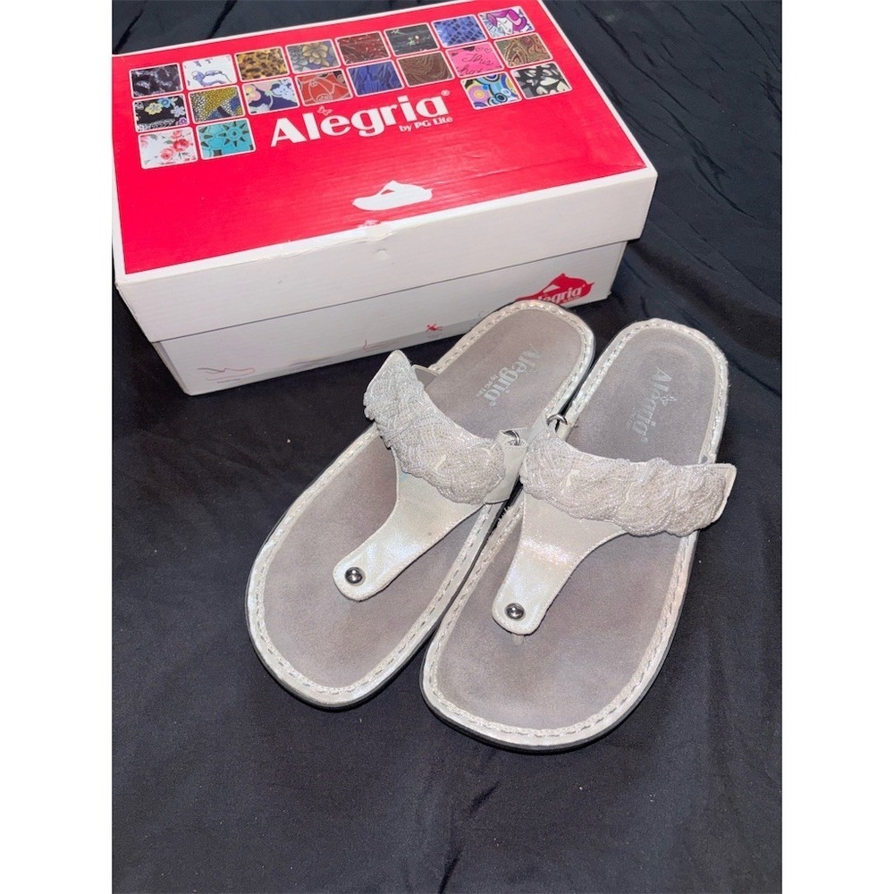 Alegria‎ Carina Women's Thong Slip-On Sandals Ivory Beaded Low Wedge EU 41 US 10